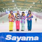 狭山スキー場に色鮮やかなスキーウェアで可愛いすぎる公式モデルの女子大生達が登場！「￼￼いっぱいスキー・スノボーを 楽しみたいと思います。」