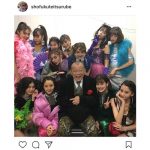笑福亭鶴瓶が人気美女モデル達に囲まれた羨ましすぎるハーレム写真を披露！「幸せ過ぎて怖い」