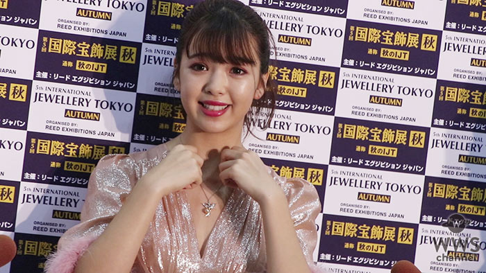 【動画】藤田ニコルが クリスマスジュエリー表彰式に登場！「おじさまにつけてもらってドキッとした」