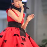 山地まりがデビューシングル発売イベントで可愛すぎるフリフリの赤衣装で熱唱！「渋谷のO-EASTぐらいでライブ出来たら嬉しい。いずれはMステ出演も(笑)」