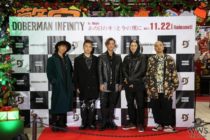 DOBERMAN INFINITYがドン・キホーテ中目黒本店で点灯式を開催！『あのキミ今僕ツリー』を初お披露目！