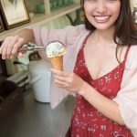 現役音大生・みうらうみがSEXY水着グラビアを『BOMB』で披露！