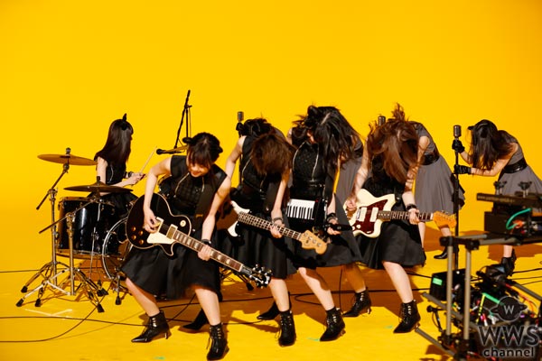 乃木坂46が可愛すぎるマウス姿でヘッドバンギングを披露！？3期生も『乃木マウス』デビュー！