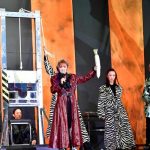 MIYAVI、HYDEの競演！VAMPS主宰『HALLOWEEN PARTY』2日目に迫真のギターとボーカルのバトル！