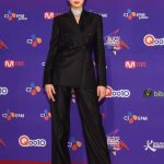 TWICEがカラフルな衣装で「2017 MAMA in Japan」レッドカーペットに登場！AKB48柏木由紀「個人的に TWICE のみなさんに会いたいです。」