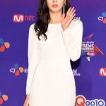 TWICEがカラフルな衣装で「2017 MAMA in Japan」レッドカーペットに登場！AKB48柏木由紀「個人的に TWICE のみなさんに会いたいです。」