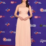 TWICEがカラフルな衣装で「2017 MAMA in Japan」レッドカーペットに登場！AKB48柏木由紀「個人的に TWICE のみなさんに会いたいです。」