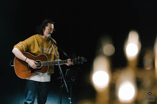 【ライブレポート】尾崎裕哉、ワンマン弾き語りツアーでヒット曲『Glory Days』ほかカバー含む全20曲熱唱！若旦那もゲスト出演！
