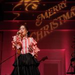 安田レイがワンマンライブで自身ヒット曲の他、クリスマス名曲カバーも披露！圧倒的な歌唱力でファン魅了！