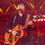 高橋優が三浦春馬と『ルポルタージュ』を熱唱！『Act Against AIDS 2017』でスペシャルコラボステージ！