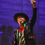 桑田佳祐 全国40万人が大熱狂の 10箇所18公演に及ぶ全国ツアーが完結！！ 紅白の中継、そして14,000人のファンと年越しで大団円！