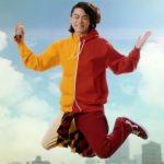 「ファンタ宣伝部長」菅田将暉が一人に二つの能力が宿った“ダブルマサキ”に変身「Wジャンプ」でテレポーテーション！新TVCM『ファンタ ゴールデンアップル &パワー ダブルマサキ』篇