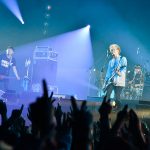 10-FEETがCOUNTDOWN JAPAN 17/18の2日目、EARTH STAGEのトリで登場！ 東京スカパラとのコラボ含め、持ち時間を目一杯使って届けた曲数は、まさかの全12曲！