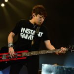 10-FEETがCOUNTDOWN JAPAN 17/18の2日目、EARTH STAGEのトリで登場! 東京スカパラとのコラボ含め、持ち時間を目一杯使って届けた曲数は、まさかの全12曲!