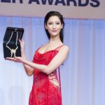 モデル・モデル・菜々緒が第29回日本日本ジュエリーべストドレッサー賞表彰式に赤色のセクシーなドレスコーデで登場！「20代最後の年にこの賞を受賞できたことをすごく光栄に思っています」々緒が第29回日本ジュエリーペストドレッサー賞表彰式に赤色のセクシーなドレスコーデで登場！「20代最後の年にこの賞を受賞できたことをすごく光栄に思っています」