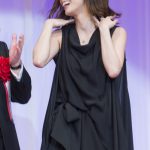 女優・上戸彩が第29回日本ジュエリーべストドレッサー賞表彰式に黒のシックなドレスコーデで登場！「今つけているジュエリーを娘がつけてくれたらいいな」