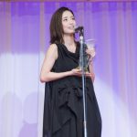女優・上戸彩が第29回日本ジュエリーべストドレッサー賞表彰式に黒のシックなドレスコーデで登場！「今つけているジュエリーを娘がつけてくれたらいいな」