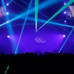 DOBERMAN INFINITY、東京オートサロン2018でアゲアゲナンバー豪華7曲披露! 「今年はドーベルマン・戌年!」「大切な人を助手席に乗せて聴いてください」