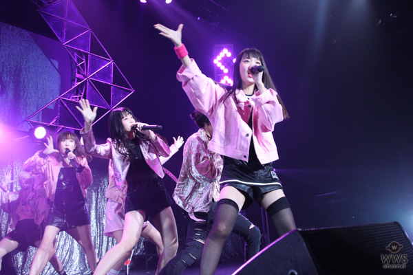 【ライブレポート】新生夢みるアドレセンスがバンドとコラボありの新境地で2500人を前に迫力のライブパフォーマンス！