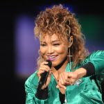 【 写真特集】Crystal Kayが『何度でも』などヒット曲を伸びやかな歌声で熱唱！12000人のオーディエンスを魅了！＜神戸コレクション2018 S/S＞