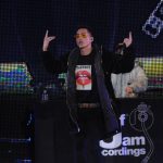 【動画】SWAY(DOBERMAN INFINITY)が神戸コレクションで『MANZANA』を熱唱！圧巻のパフォーマンスで12000人を魅了