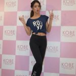 池田美優がカジュアルスポーティーコーデでヘルシーなヘソ出しファッションで登場！「自分の着たい服を着て楽しんで！！」