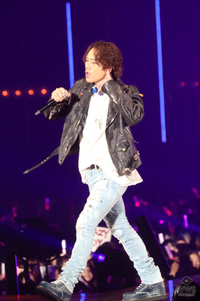 三代目JSB・登坂広臣がソロシンガーHIROOMI TOSAKAとしてTGCのライブステージに登場！＜東京ガールズコレクション2018 S/S＞