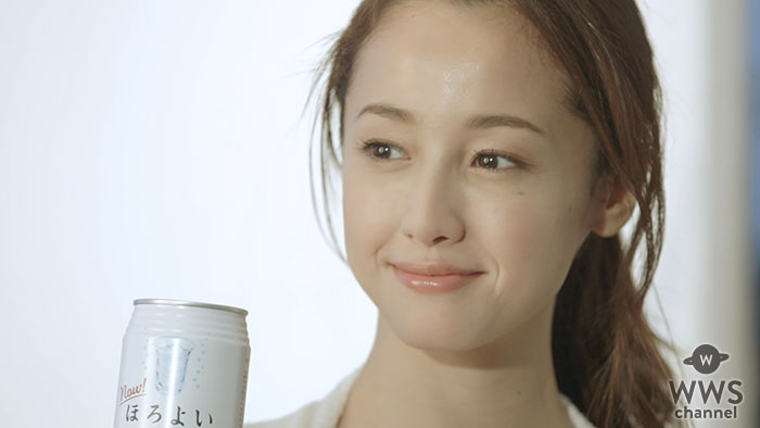 【メイキング動画】 沢尻エリカが長い髪をひとつに結んでテラスでごくり！サントリーチューハイ「ほろよい」の新 TV-CM 3 月 13 日(火) から全国でオンエア！
