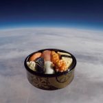 世界初！？カセットとお寿司が成層圏まで飛ぶ！ でんぱ組.inc「ギラメタスでんぱスターズ」Music　Video　解禁。