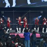 7人組イケメン女子グループ・ザ・フーパーズが王子様ルックで女子高生を虜に！