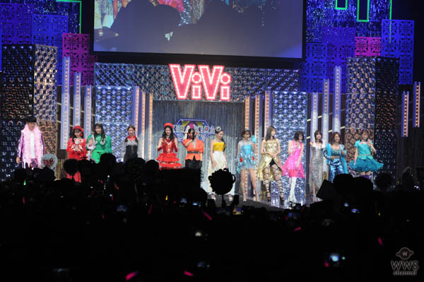 藤田ニコルがクマの人形を片手に真っ赤なドレスでViVi Night 2018に登場！瑛茉ジャスミン、八木アリサ、古畑星夏らViViモデルが大集結！