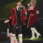 7人組イケメン女子グループ・ザ・フーパーズが王子様ルックで女子高生を虜に！