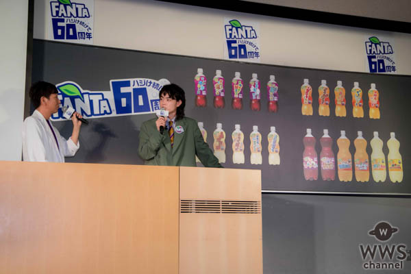 黄色い声援の中、「ファンタ宣伝部長」 菅田将暉がサプライズ登場！ 「ファンタ」60周年記念“カンパイ”特別授業を開催 菅田将暉さんが東京03 飯塚悟志にムチャぶり連発！？
