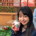 インスタの人気投稿を独占！イチゴすぎるスタバに訪れた西田ひらりが可愛すぎると話題に！