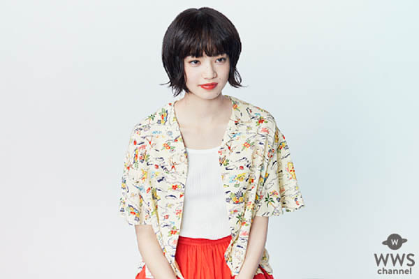 ブランドアンバサダーの「菅田将暉」と「小松菜奈」がアロハを着こなす新・夏ヴィジュアル解禁！