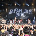 SCANDALが「JAPAN JAM 2018」に初登場!野外ステージで勢いのあるライブパフォーマンスを披露!
