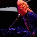 【ライブレポート】hide with Spread Beaverが黄昏時に起こした奇跡。 hideがそこにいるかのような夢の生ステージに会場は歓喜繚乱！