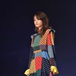 【動画】前田希美が肩出しファッション、安井レイはカラフルなワンピで登場！＜東京ストリートコレクション＞