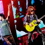 【ＷＯＷＯＷ×B’z】デビュー30周年を迎えるB’z。5カ月連続で放送するＷＯＷＯＷのスペシャル番組 第二弾がいよいよ5月26日(土)夜8:00から放送！