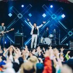 【ライブレポート】SCOOBIE DOが野外フェス「人間交差点2018」に初参戦！ RHYMESTERとのコラボに、話題の「ダチーチーチー」でも大盛り上がり！