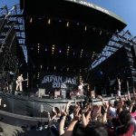 SCANDALが「JAPAN JAM 2018」に初登場！野外ステージで勢いのあるライブパフォーマンスを披露！