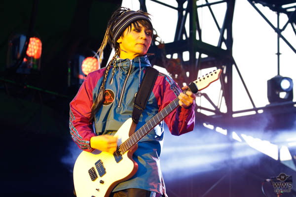【ライブレポート】hide with Spread Beaverが黄昏時に起こした奇跡。 hideがそこにいるかのような夢の生ステージに会場は歓喜繚乱！