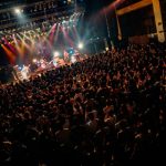 パスピエ、「ネオンと虎」を体現する全国ツアー「カムフラージュ」開幕！