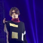  “音楽”と“ファッション”個性的なジャケットを着こなすXOX！ 東京ストリートコレクションに登場！ニューシングル『OVER』を含む全3曲熱唱！