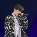 “音楽”と“ファッション”個性的なジャケットを着こなすXOX! 東京ストリートコレクションに登場!ニューシングル『OVER』を含む全3曲熱唱!