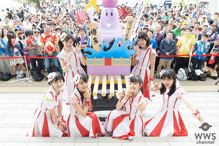 ばってん少女隊がシングル「無敵のビーナス」リリースイベント最終日 巨大茄子（ナス）の「神輿のビーナス」を披露！