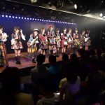 AKB48が史上初の修学旅行特別公演を開催！小学生からの質問に峯岸「夢が叶ってもずっと頑張り続けることが大切」
