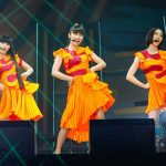 【ライブレポート】Perfumeが「晴れ」をイメージしたネオンオレンジのワンピースで繊細かつ大胆なダンス！人気曲『ポリリズム』『チョコレイト・ディスコ』はもちろん、新作より『無限未来』も披露！