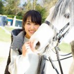 欅坂46・キャプテン 菅井友香、待望のファースト写真集発売で新宿でイベント開催！