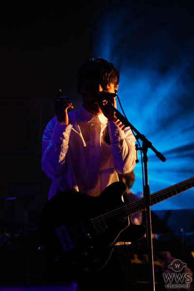 【ライブレポート】サカナクションがJUMP MUSIC FESTA初日のトリで登場！ 映画『バクマン。』の主題歌『新宝島』含む7曲ノンストップで奏でる！